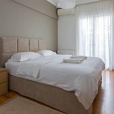 A Unique Apartment In The Historical Center-3Bds Athen Eksteriør billede