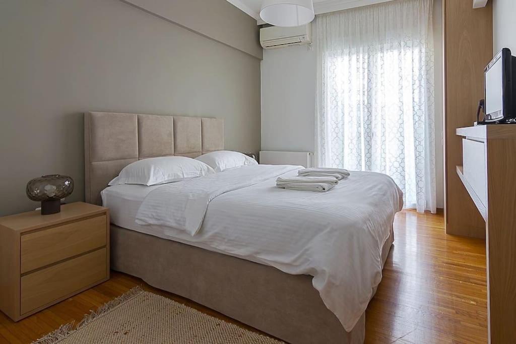 A Unique Apartment In The Historical Center-3Bds Athen Eksteriør billede