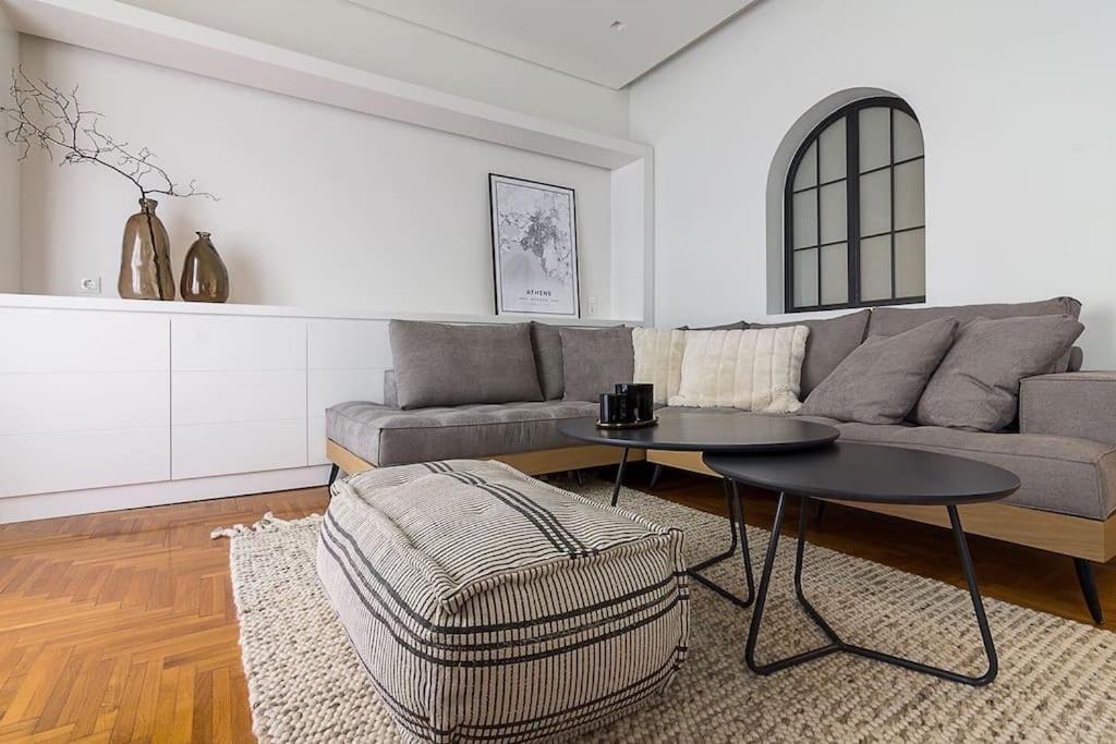 A Unique Apartment In The Historical Center-3Bds Athen Eksteriør billede